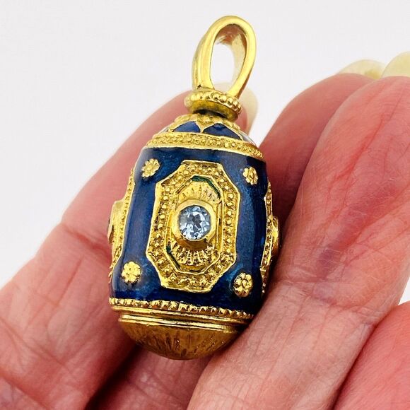 Enamel Easter Egg Pendant Vintage Rich Gold Plate Blue Topaz Crystal Swivel Bail - Picture 7 of 7